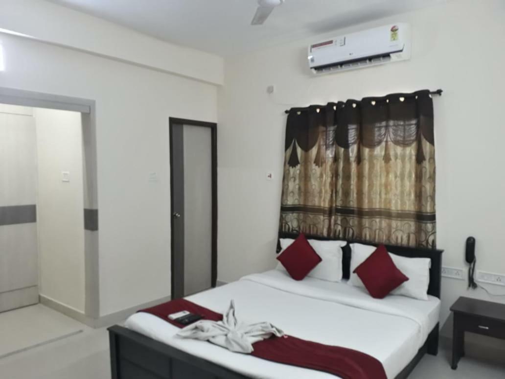 The Posh Residency, Ecr Bed & Breakfast Chennai Ngoại thất bức ảnh