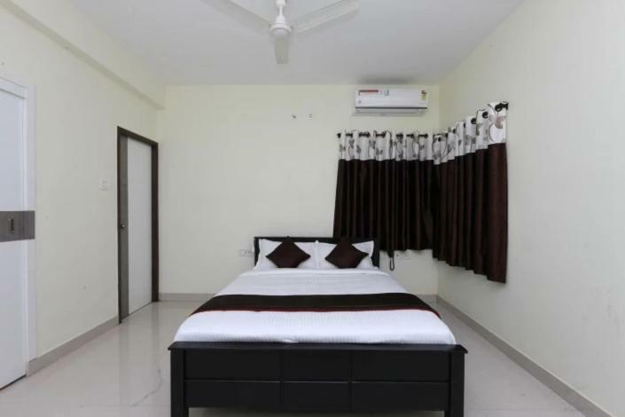 The Posh Residency, Ecr Bed & Breakfast Chennai Ngoại thất bức ảnh