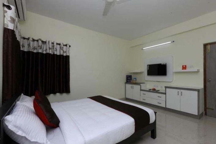 The Posh Residency, Ecr Bed & Breakfast Chennai Ngoại thất bức ảnh
